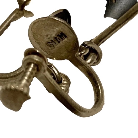 Vintage Sterling Siam Goddess Earrings, Screw Back, Black Enameled, Mid-Century. - Picture 4 of 5